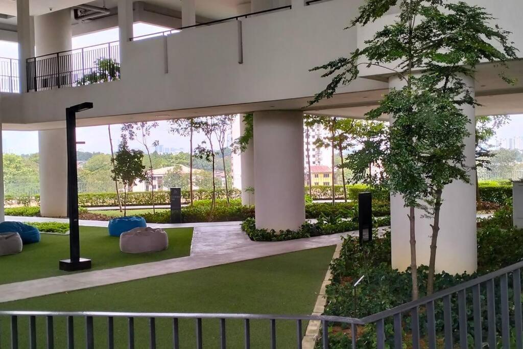 Highpark Suites Kelana Jaya By Kenangan Homes Petaling Jaya Buitenkant foto