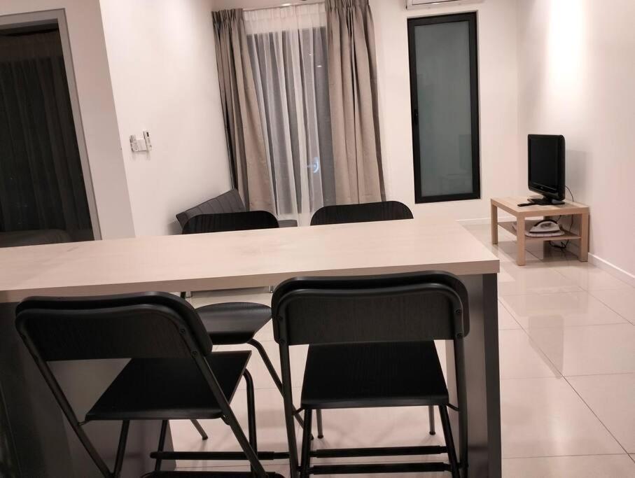 Highpark Suites Kelana Jaya By Kenangan Homes Petaling Jaya Buitenkant foto