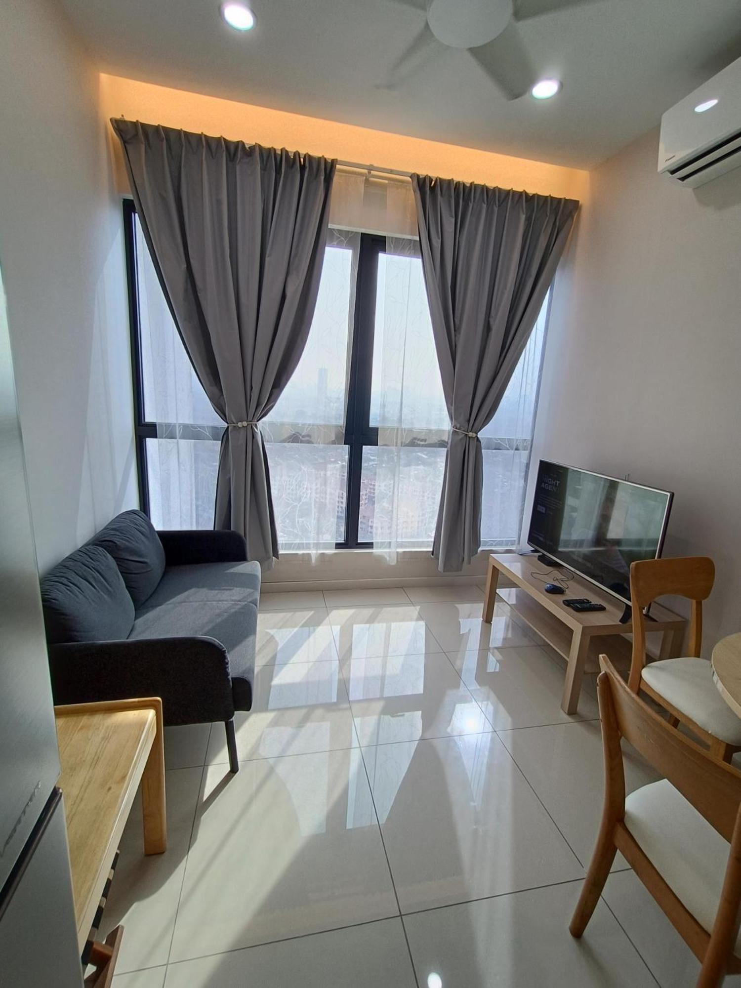Highpark Suites Kelana Jaya By Kenangan Homes Petaling Jaya Buitenkant foto
